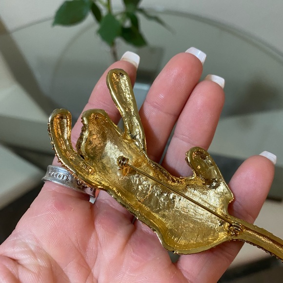 Vintage Rhinestone& Black Enamel Leopard Brooch - Picture 9 of 9